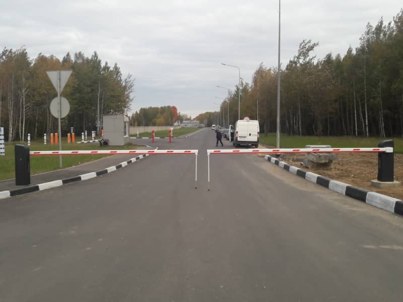 Шлагбаум DoorHan в Шахтах с установкой