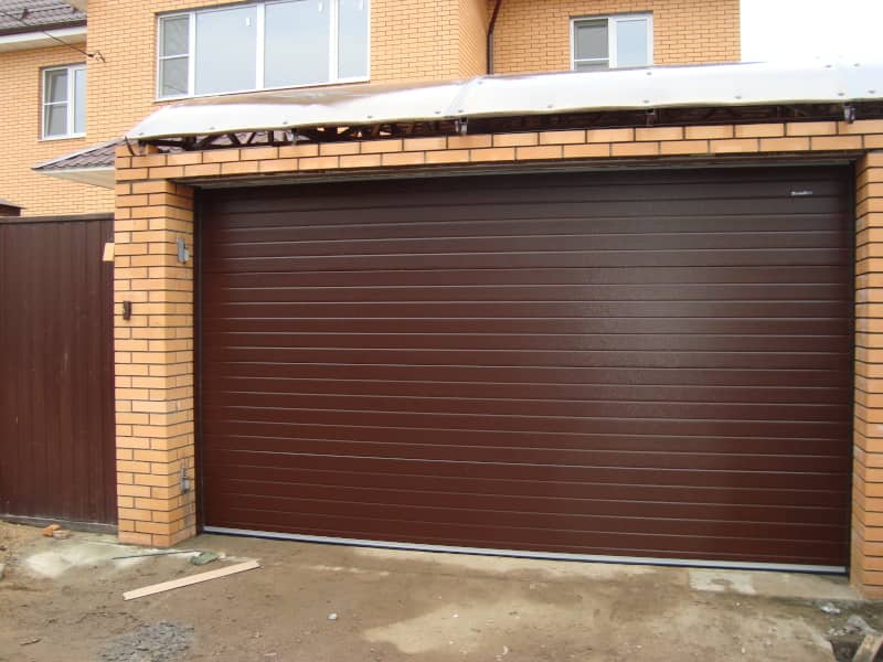 Секционные ворота DoorHan в Шахтах с установкой